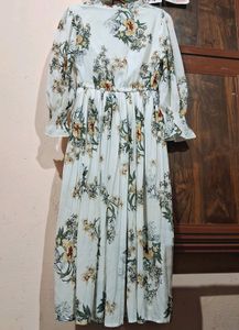Pretty Floral White Dress🥀🤍
