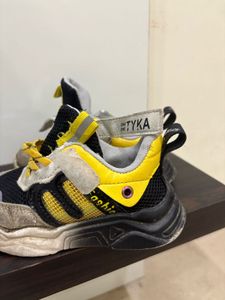 Sports Shoes For Boys