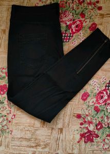 Black Skinny Jeans