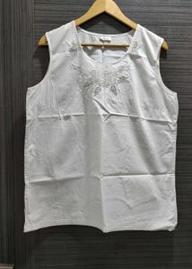 Cut sleeves white XXL top