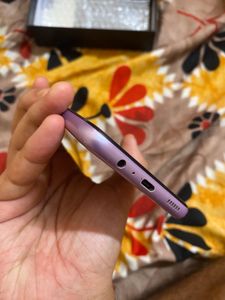 Samsung Phone - Excellent Condition