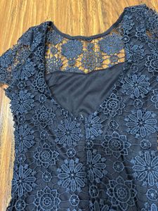 Elegant backless Navy Lace Midi Dress