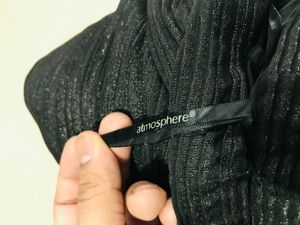 Elegant Black Textured Mini Skirt – Atmosphere®️