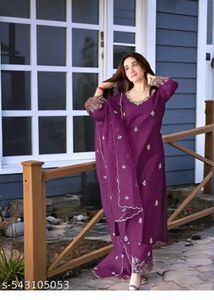 Heavy Embroidery Women's Kurta