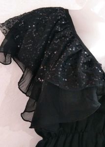 Chic Black Dress