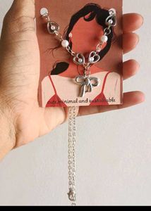 Pintresty Bow Necklace
