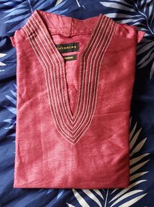 Brand New Luxurious Kurta, Never Worn. Best For Navaratri And Merriage Functions. You Will Not Regret Buying This.
