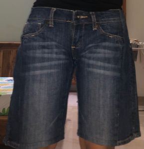 Dark wash Bermuda Jorts