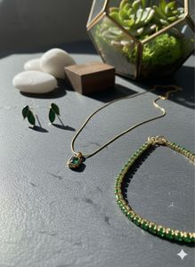 Premium Anti Tarnish Gold & Green Jewelry Set
