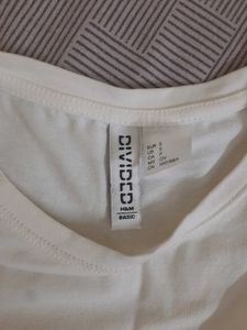 H&amp;M Solid White Cropped Tee