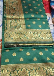 🎀Beutiful Green Colour Banarasi Silk Saree