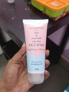 GLAMVEDA SKINCARE PRODUCTS FOR GLASS SKIN