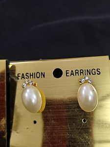 Pearl Combo Stud