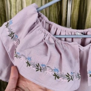 Pretty Pale Lilac Coloured Ruffly Top ❤️