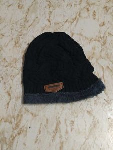 Black Winter Hat &amp; Scarf Set