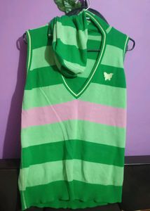 Cut Sleeves Hoodi