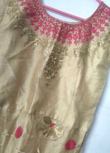 Elegant Floral Dupatta🧧