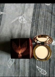 Charlotte Tilbury Fixer And Mini Compact