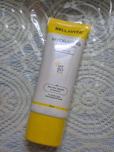BellaVita Hydrating Sunscreen