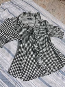 🏁Selling Gingham Top from Dubai🏁