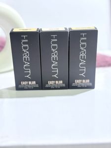 Huda Beauty Easy Blur Foundation