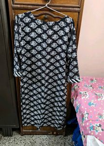 Black &amp; White Print Kurti With Pant