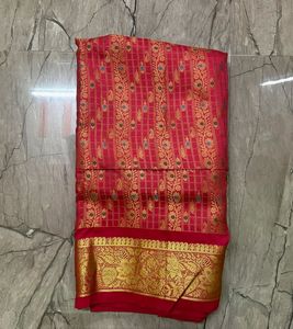 ⚡Flash Sale:Beautiful Red Lehenga/Pavadai/Parikin