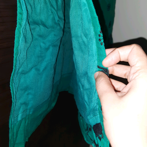 kurta 34 bust size can be paired with black leggins or chudidaar