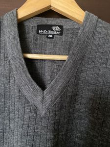 Men’s Grey Colour Sweater (S)