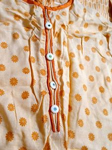 Women&#39;s Kurtha