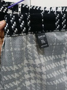 SHEIN Houndstooth Mini Skirt
