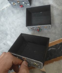 Decorative jewelry box