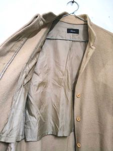 Single Breasted Sturdy Beige Peacoat