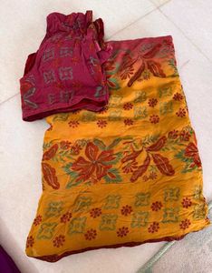 Floral Embroidered Ombre Saree With Blouse
