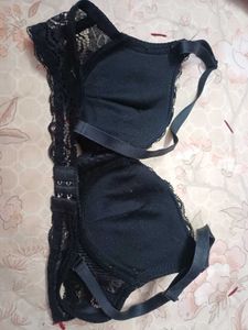 LACE BALCK BRA