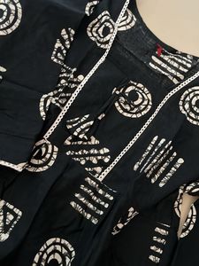 Black &amp; White Print Kurti