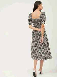 Harpa A-line Dress