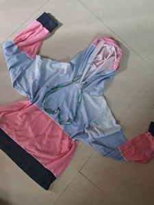crop hoodie 😶‍🌫️