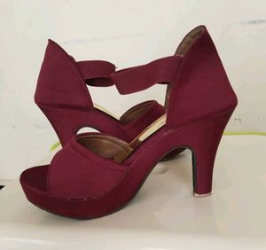 Chic Burgundy Platform Ankle Strap Heels