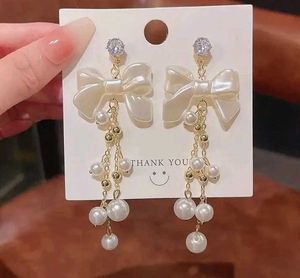Buy This Beautiful Bow Earring✨