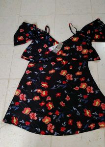 Black cold shoulder flary sleeve dress