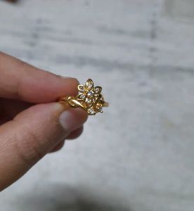 Flower with Stones Ring