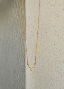 Gold V Necklace❤️