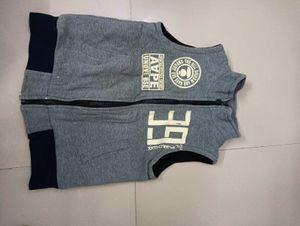 Cool Grey Zip-Up Vest Woolen