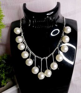 Stylish Pearl Drop Necklace Set with Earrings