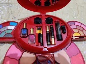 LCHEAR Complete Makeup Kit