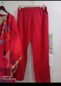 beautiful suit with organza dupatta