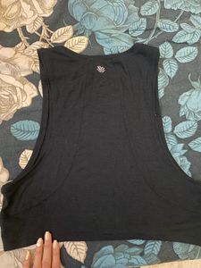 F21 Black Top