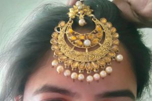 Earing With Maang Tikka