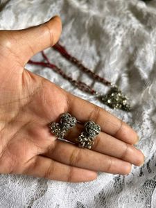 Silver Necklace &amp; Earring Set